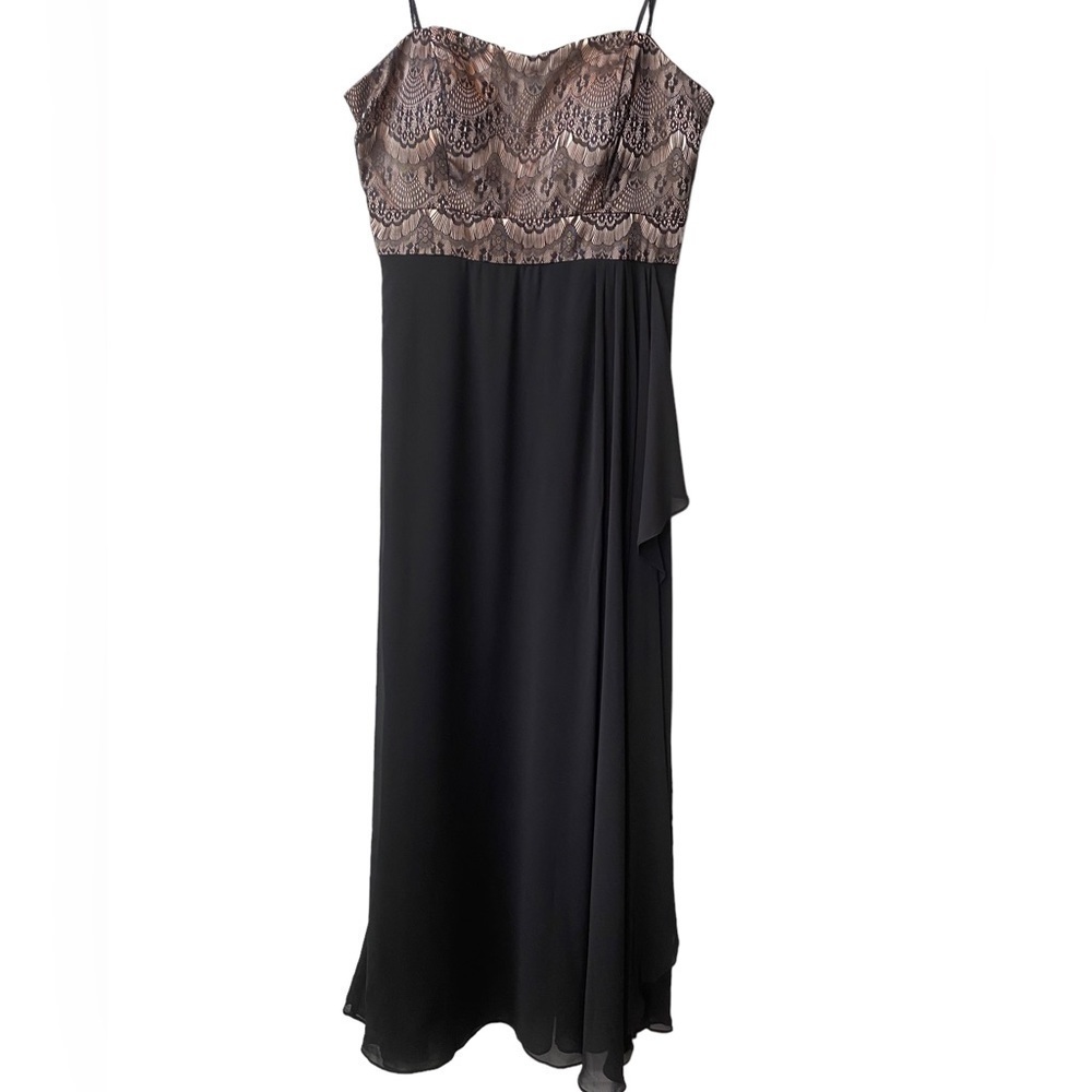 - City Chic Maxi Eyelash Ebony Lace Bodice Formal Evening Gown Dress - Picture 4 of 14